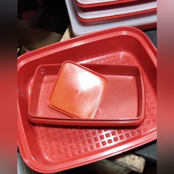 Tupperware - Picture 2 of 5